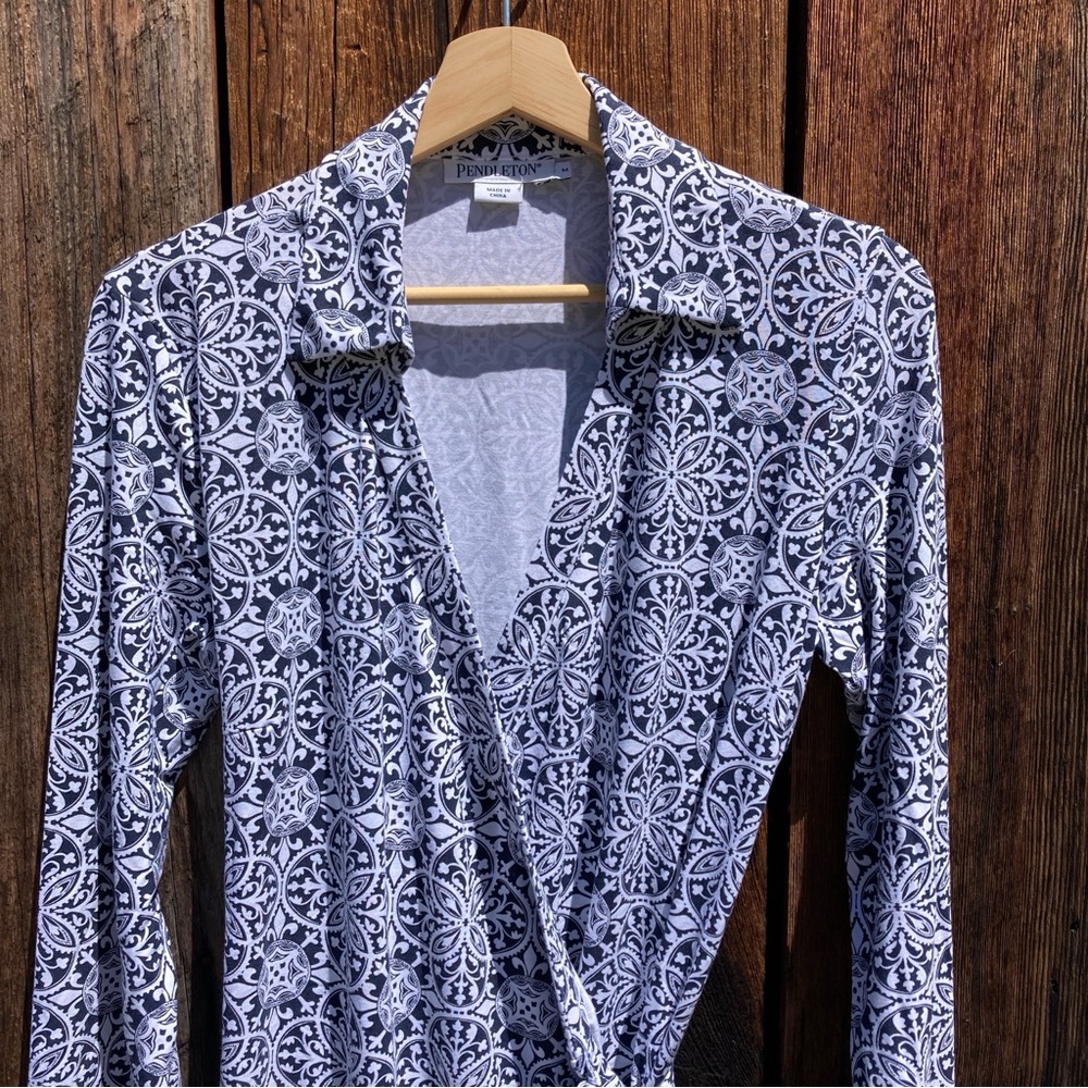 Nwot Pendleton Navy And White Patterned Wrap Dress - image 3